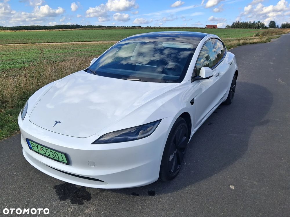 Tesla Model 3 - 9