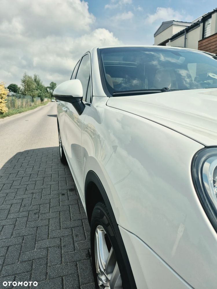 Porsche Cayenne Standard - 3