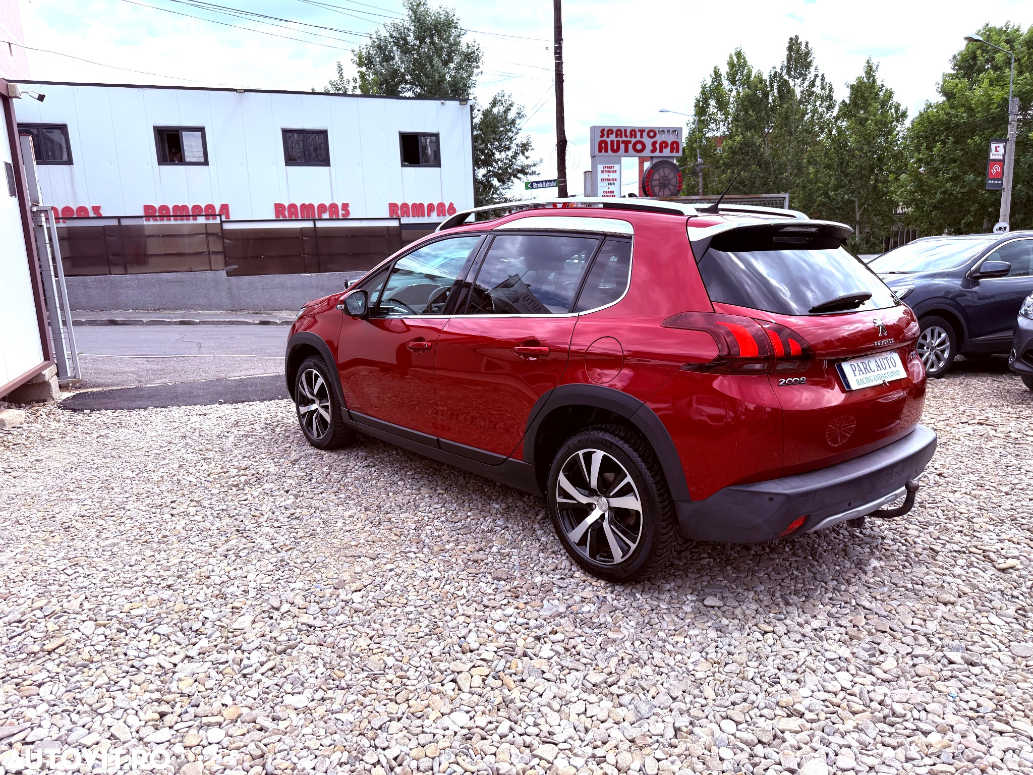 Peugeot 2008 1.2 PureTech Turbo EAT6 S&S Allure - 9