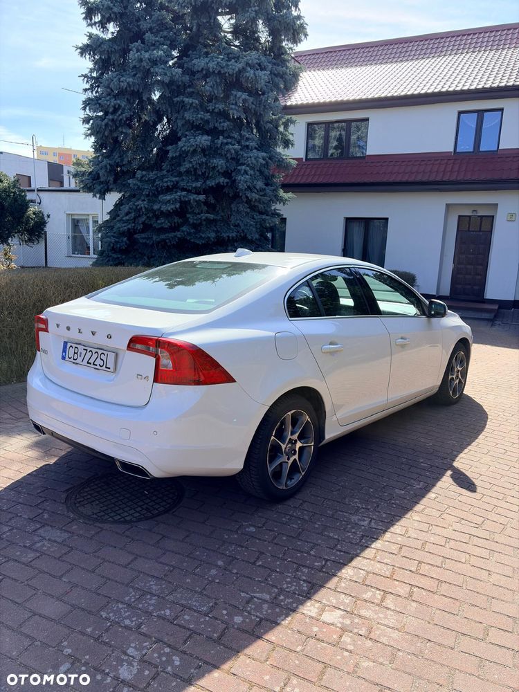 Volvo S60 D4 Drive-E Kinetic - 3