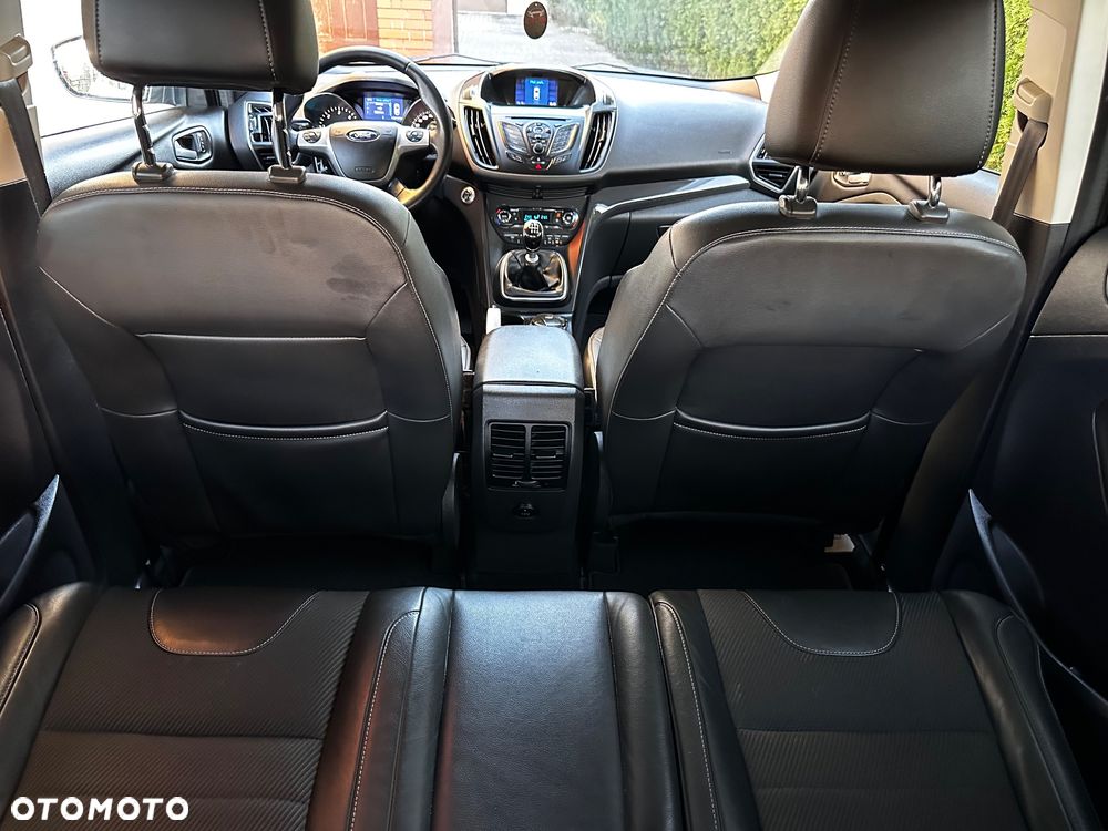 Ford Kuga 2.0 TDCi 4x4 Titanium - 33