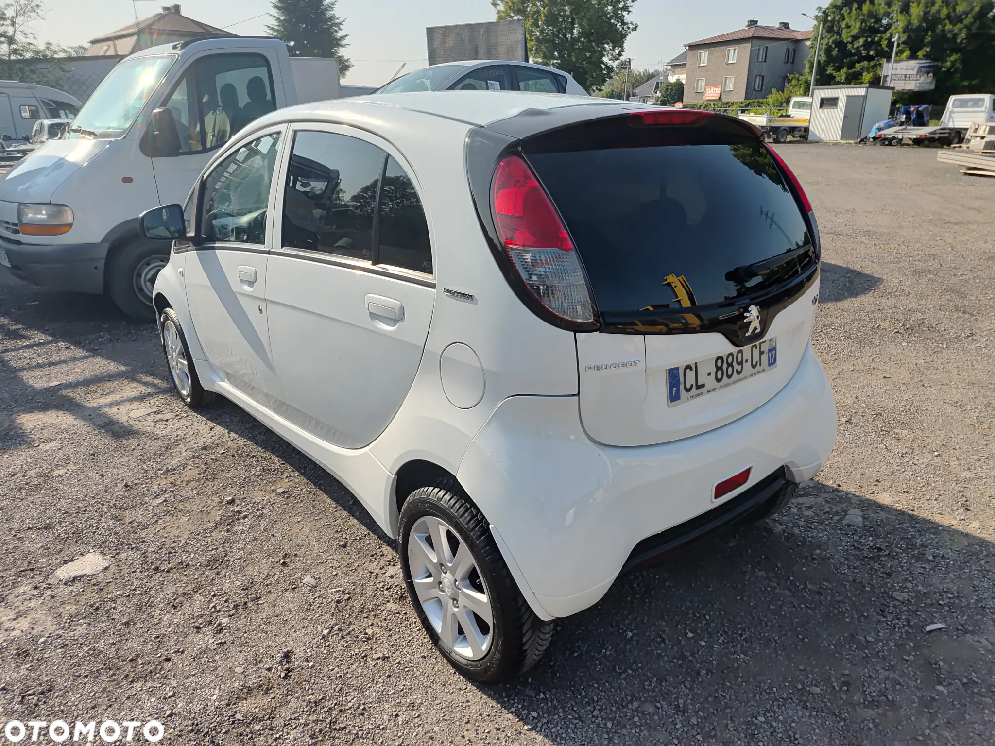 Peugeot iOn Active - 15