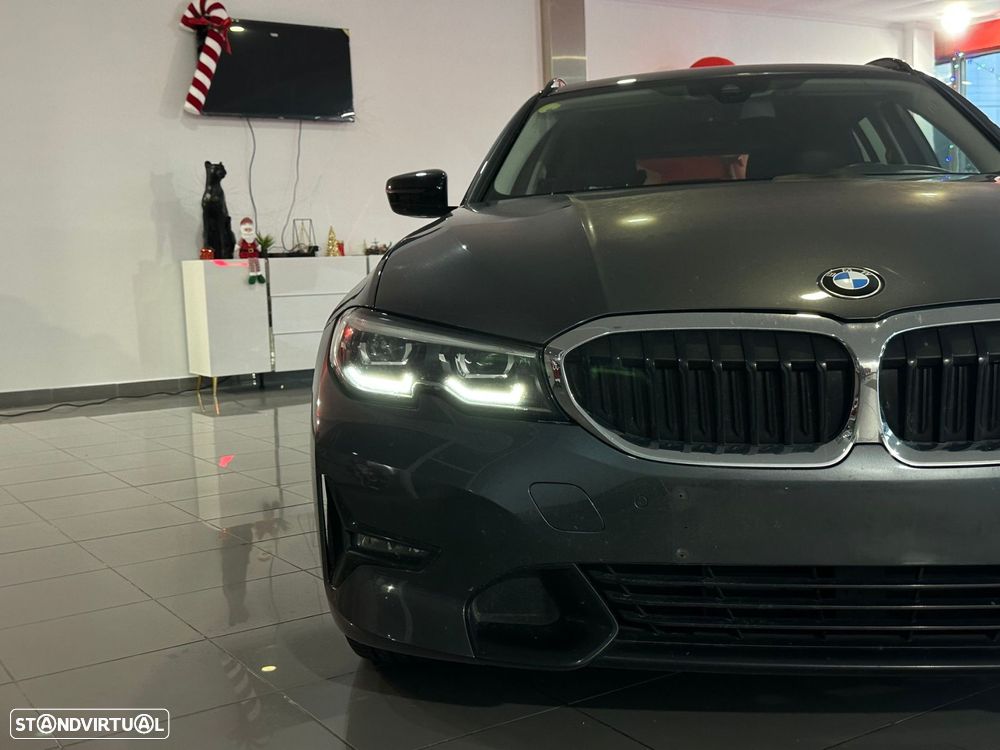 BMW 318 d Touring Line Luxury Auto - 10