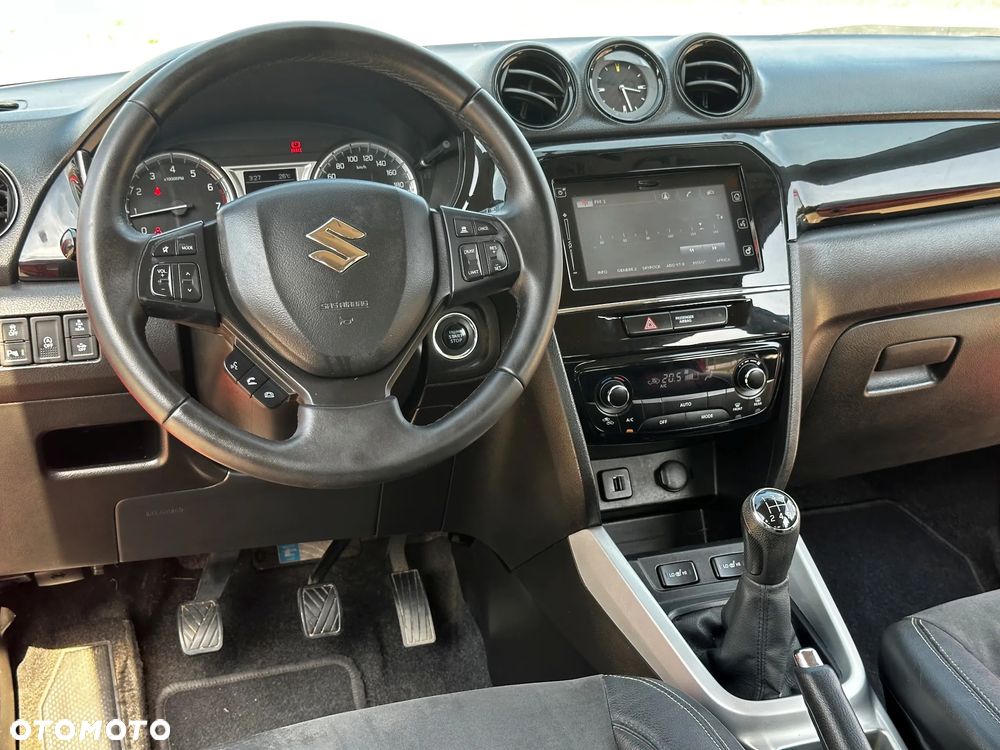 Suzuki Vitara 1.6 (4x2) Club - 23