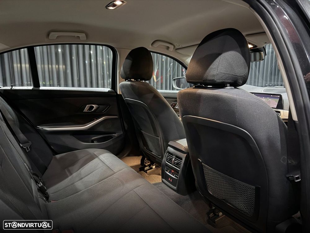 BMW 330 e Corporate Edition Auto - 33