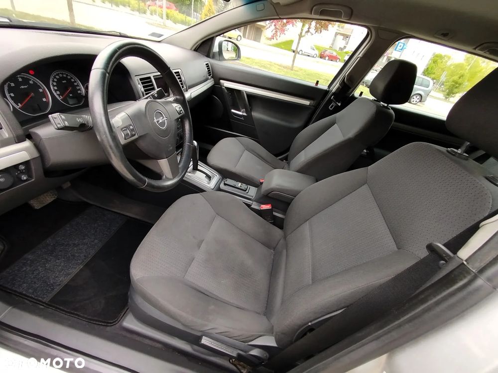 Opel Vectra 1.9 CDTI Automatik Business - 26