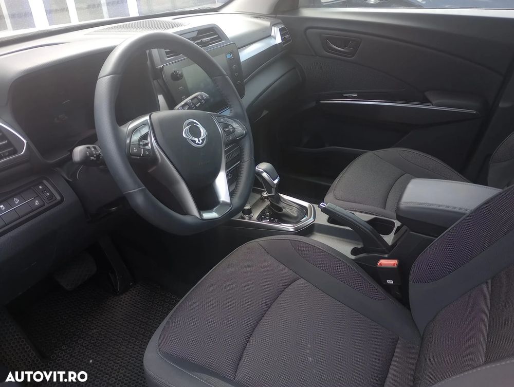 SsangYong Tivoli - 13