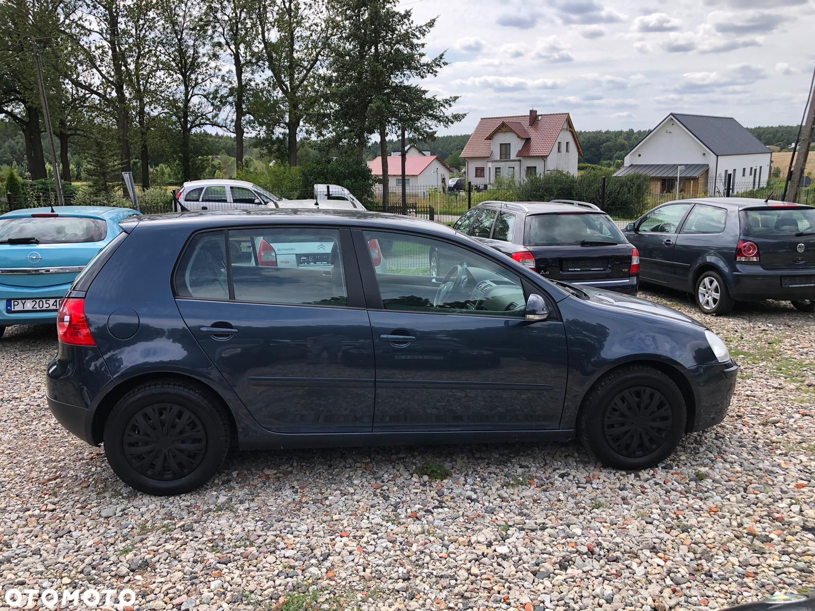 Volkswagen Golf 2.0 TDI DSG Sportline - 4