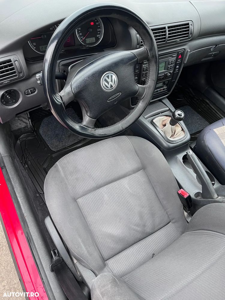 Volkswagen Passat 1.9TDI Basis - 8