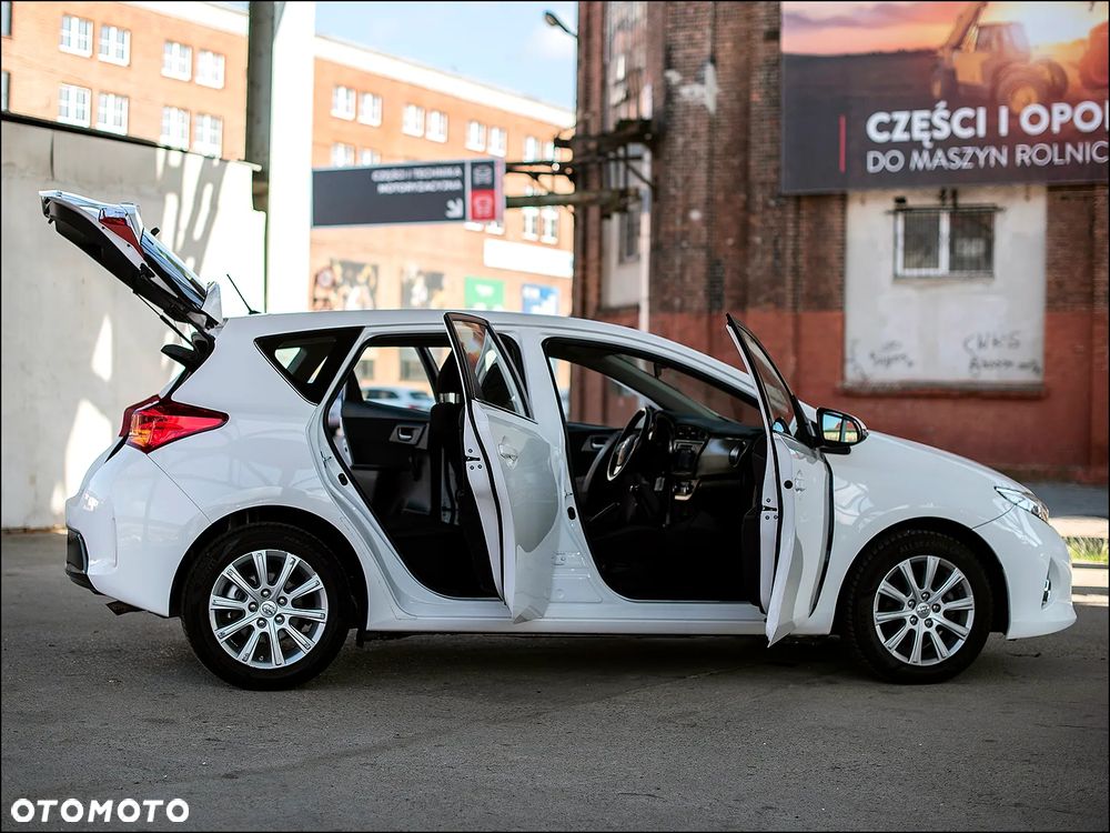 Toyota Auris - 17