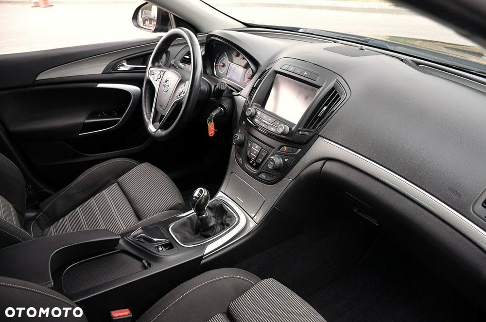 Opel Insignia - 19