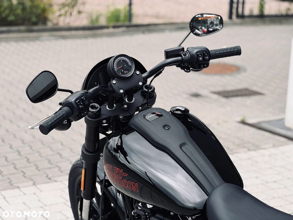 Harley-Davidson Softail Low Rider - 21