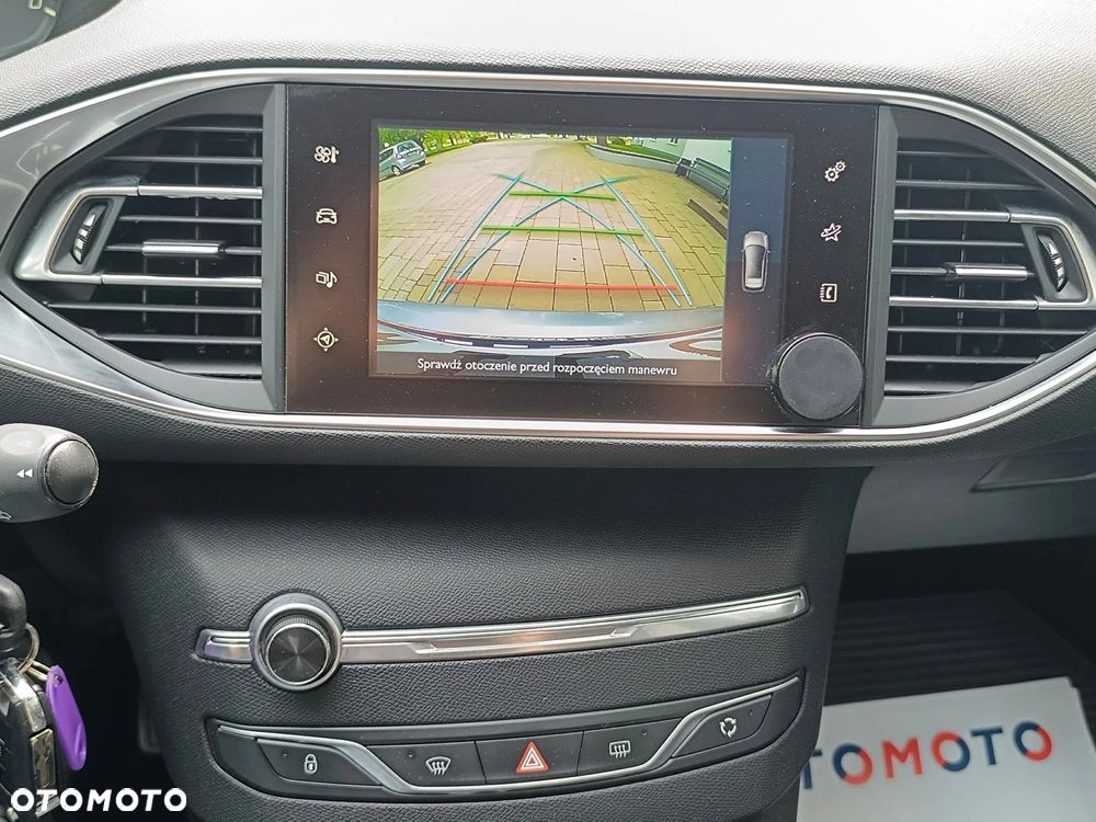 Peugeot 308 BlueHDi 100 Stop & Start Business-Line - 32