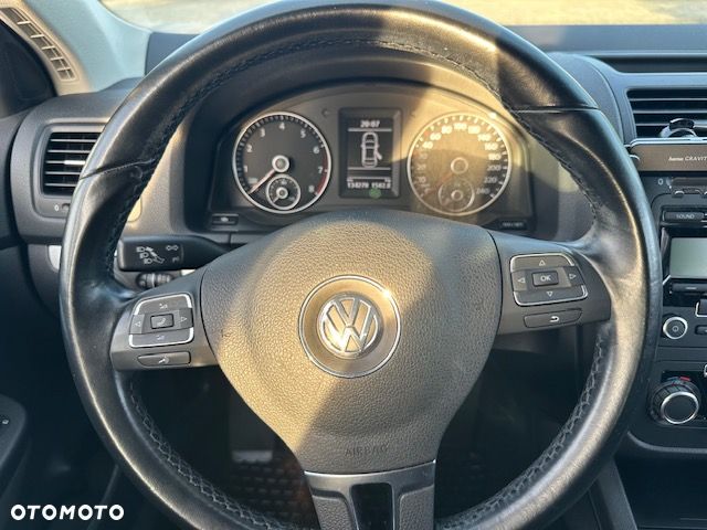 Volkswagen Jetta 1.6 Trendline - 12