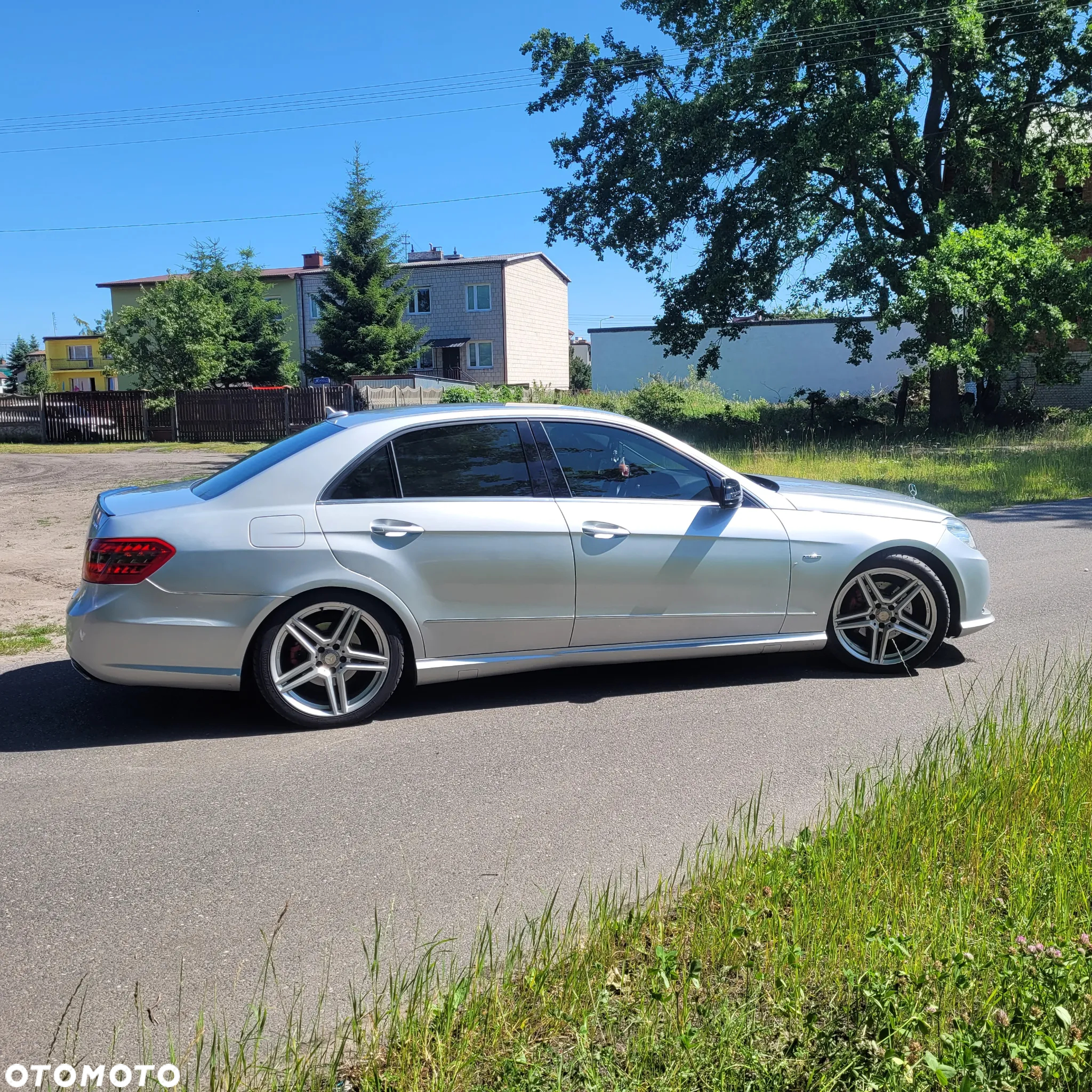 Mercedes-Benz Klasa E 350 CDI DPF BlueEFFICIENCY 7G-TRONIC Elegance - 9