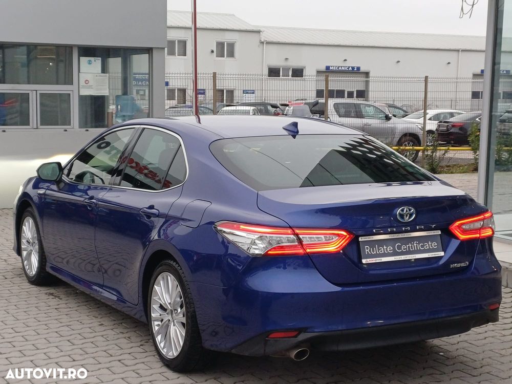 Toyota Camry 2.5 Hybrid Dynamic - 5