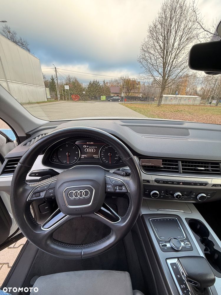 Audi Q7 - 12