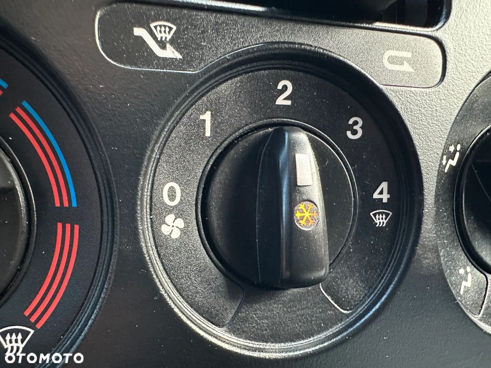 Fiat Fiorino Kombi 8V SX - 28