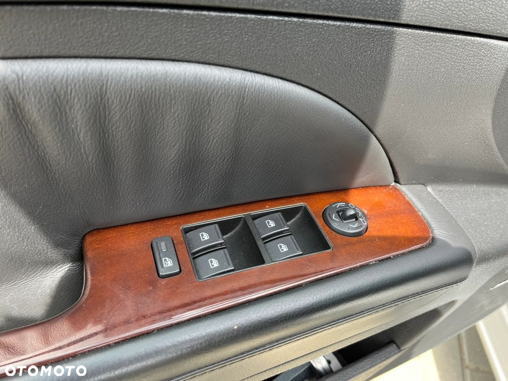 Cadillac STS - 19