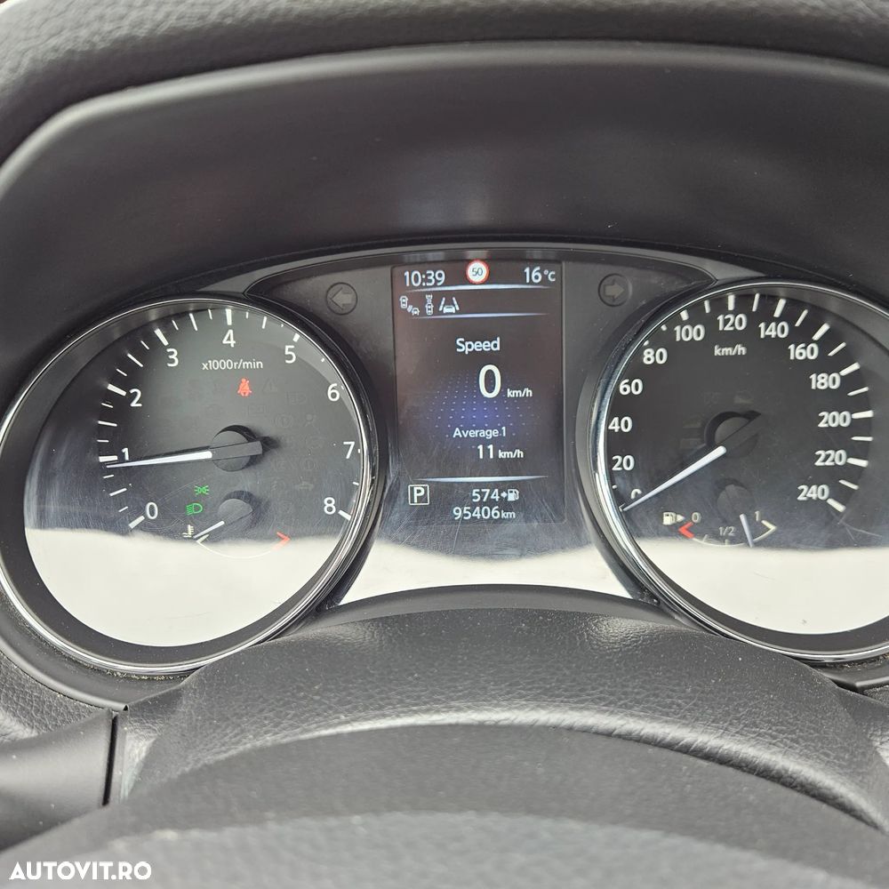 Nissan Qashqai - 12