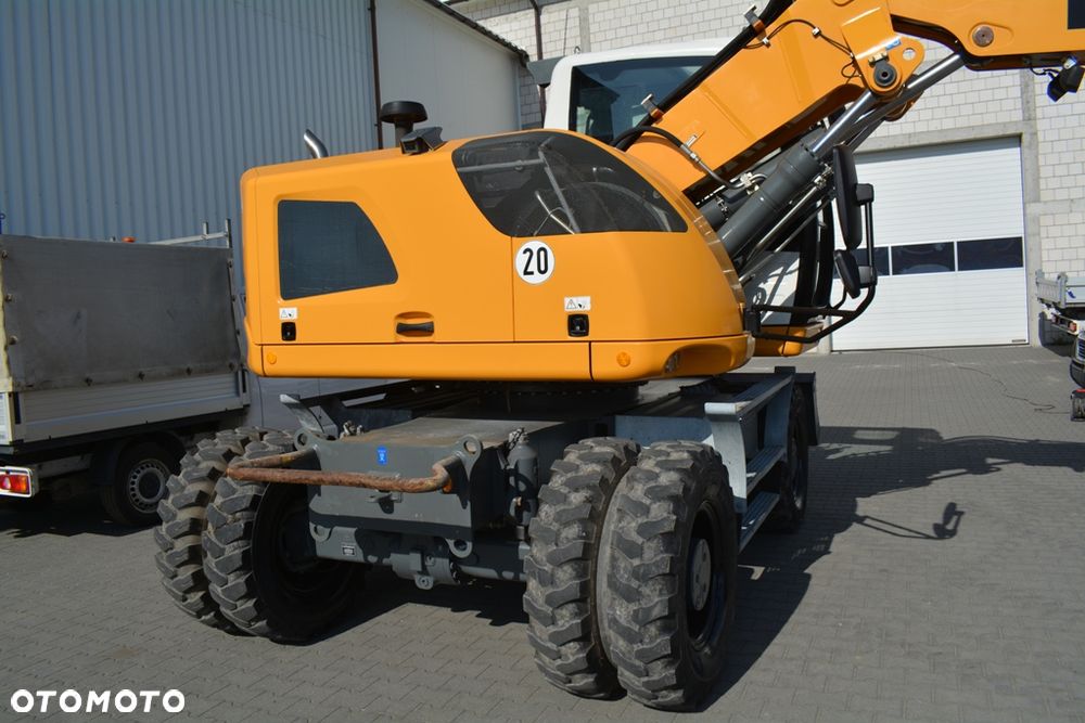 Liebherr A 918 Compact / STAN PERFEKT / 18T / JAK NOWA / Ramie 3x łamane - 28