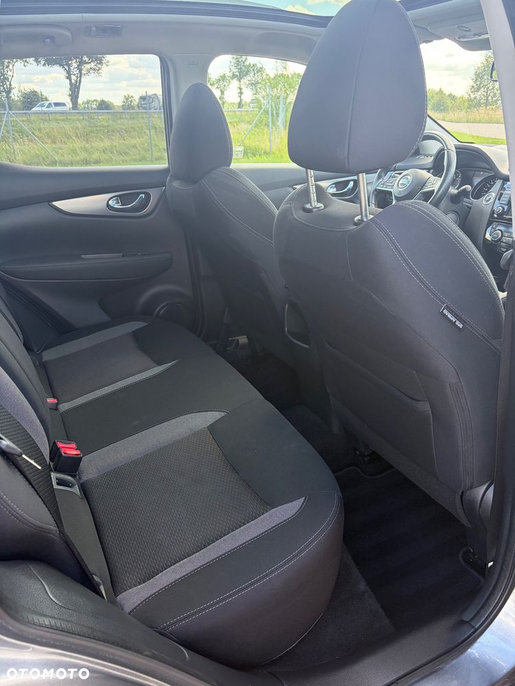 Nissan Qashqai 1.3 DIG-T N-Connecta - 12