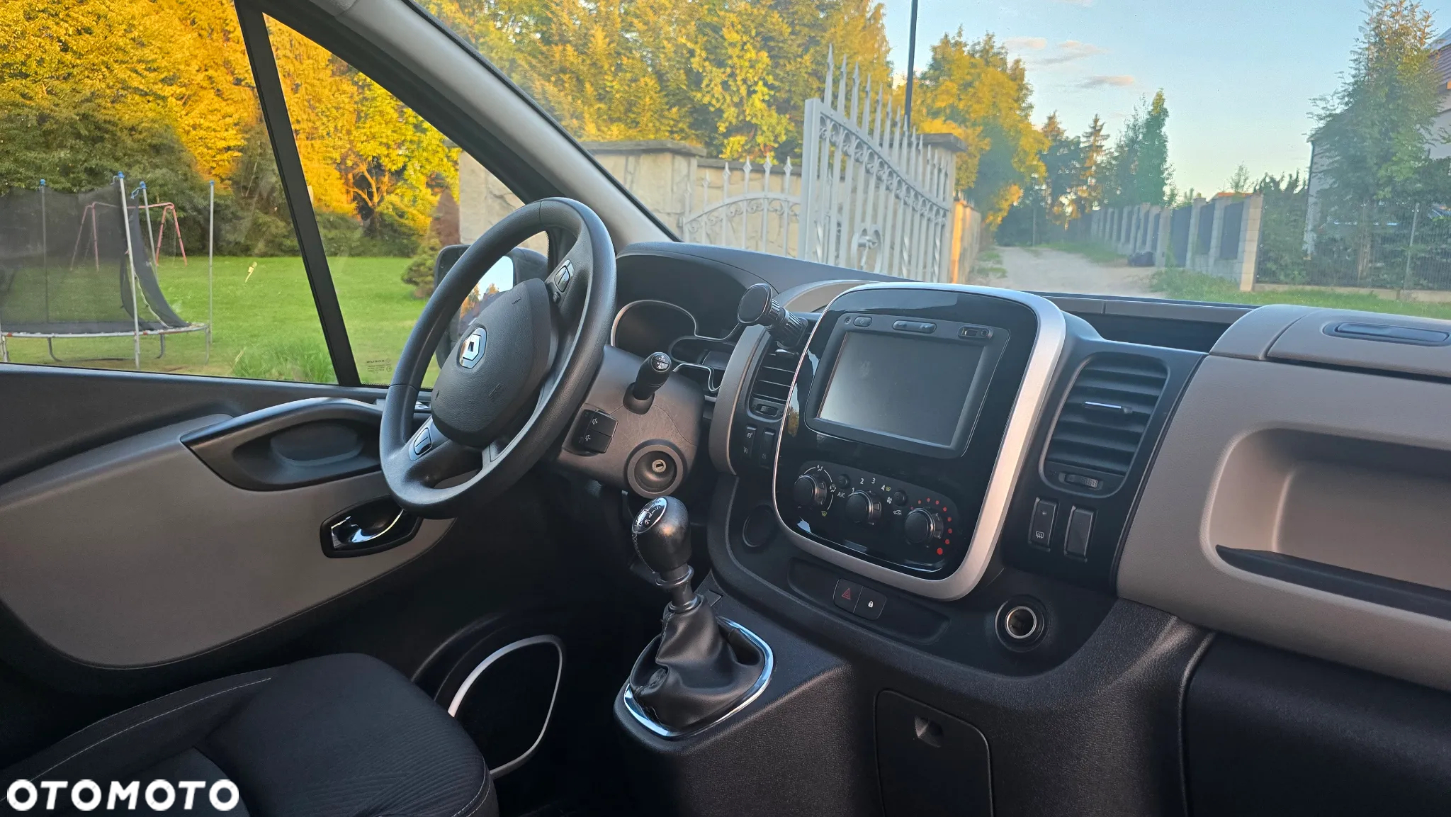 Renault Trafic - 15
