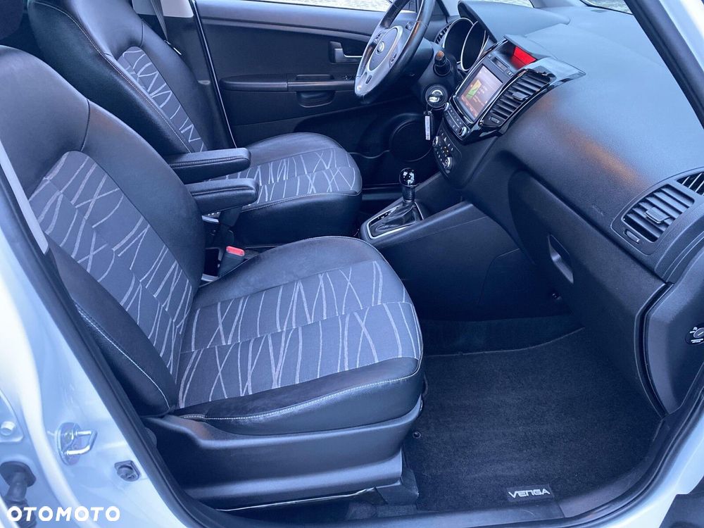 Kia Venga - 13