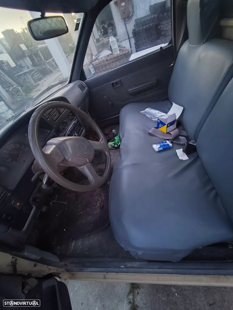 Toyota Hilux 2.4 D LN90L Cx Mad. C.Ex - 4