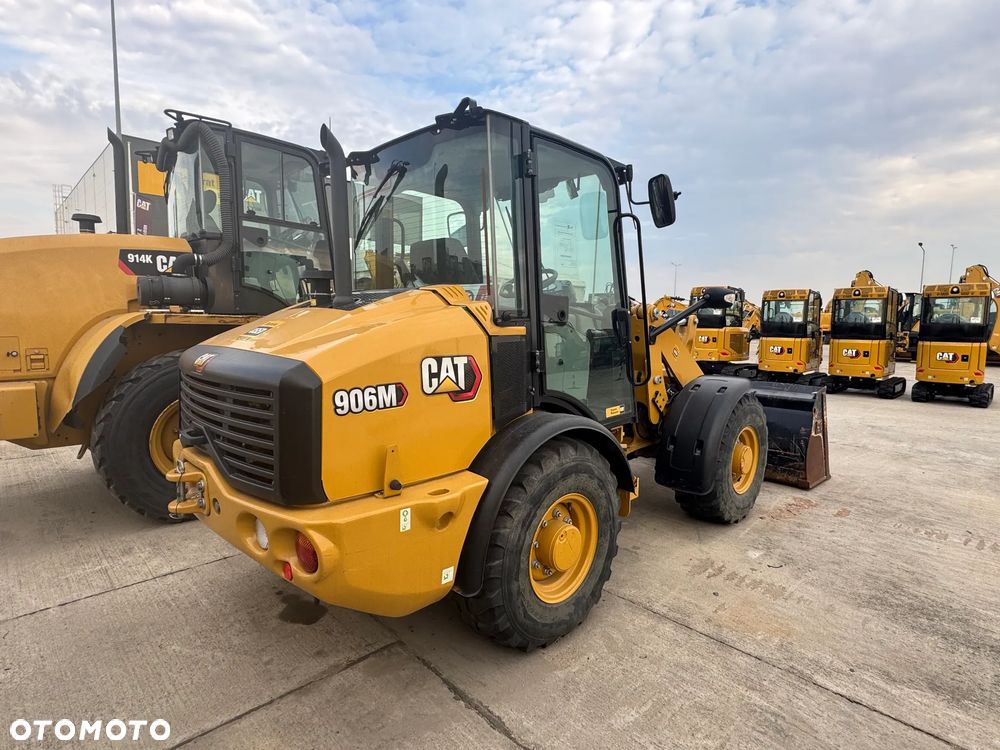 Caterpillar 906M - 4