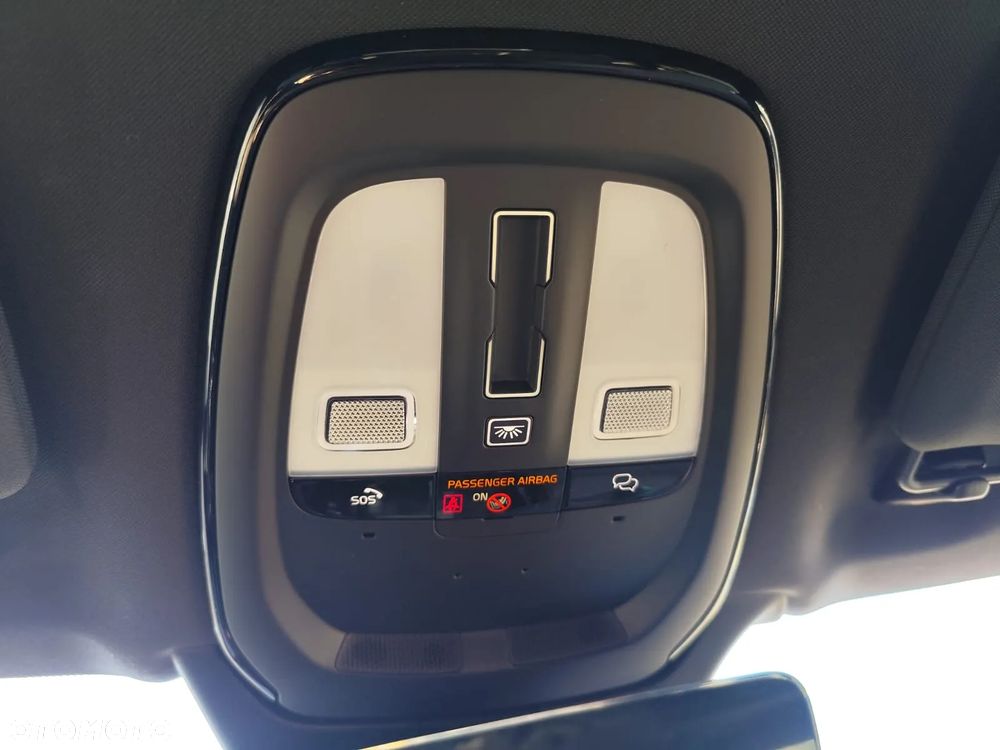 Volvo XC 90 T8 AWD Plug-In Hybrid Plus Bright 7os - 23