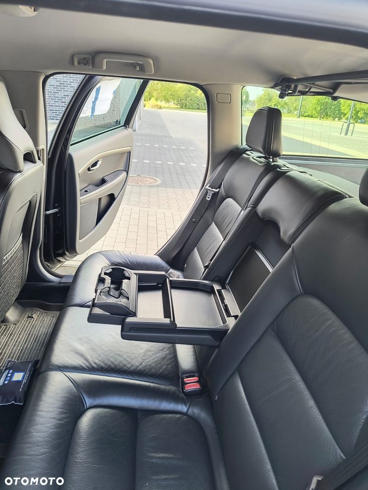 Volvo XC 70 D5 AWD Dynamic Summum - 5