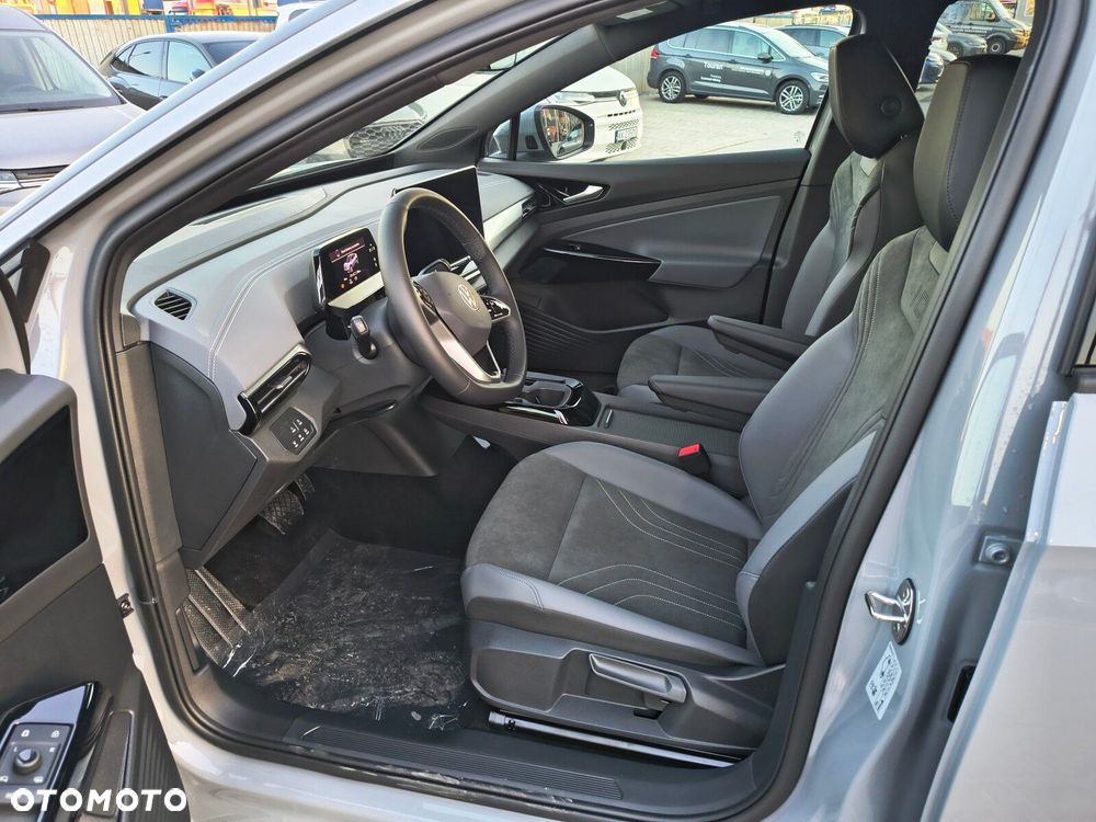 Volkswagen ID.5 52kWh Pure - 12