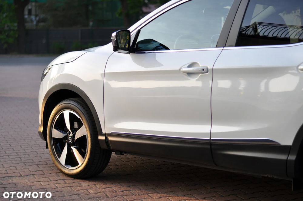Nissan Qashqai 1.6 DIG-T N-Connecta - 3