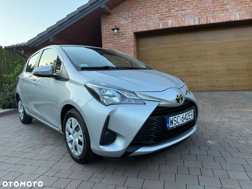 Toyota Yaris 1.5 Premium CVT - 1