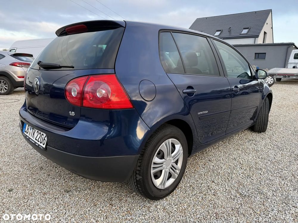 Volkswagen Golf 1.6 United - 5