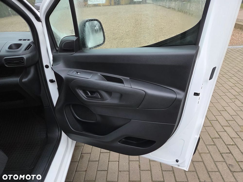 Opel Combo - 26