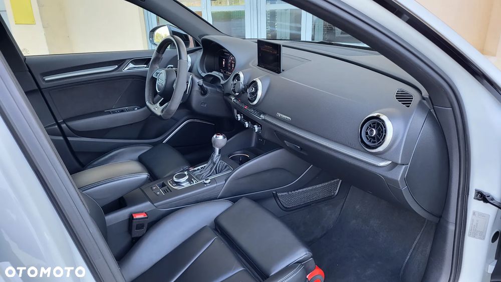 Audi RS3 Sportback 2.5 TFSI Quattro S tronic - 12