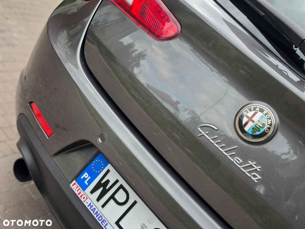 Alfa Romeo Giulietta - 12