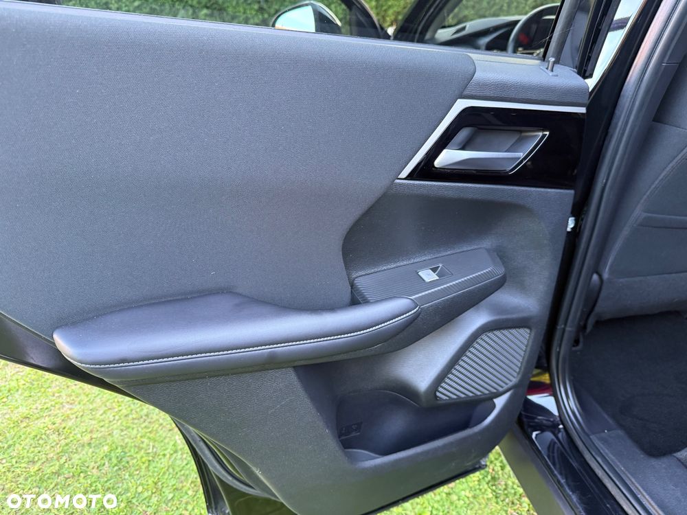 Mitsubishi Outlander - 17