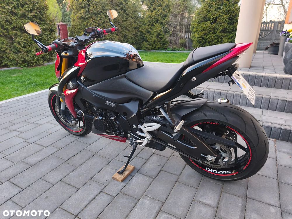 Suzuki GSX 1000 - 6