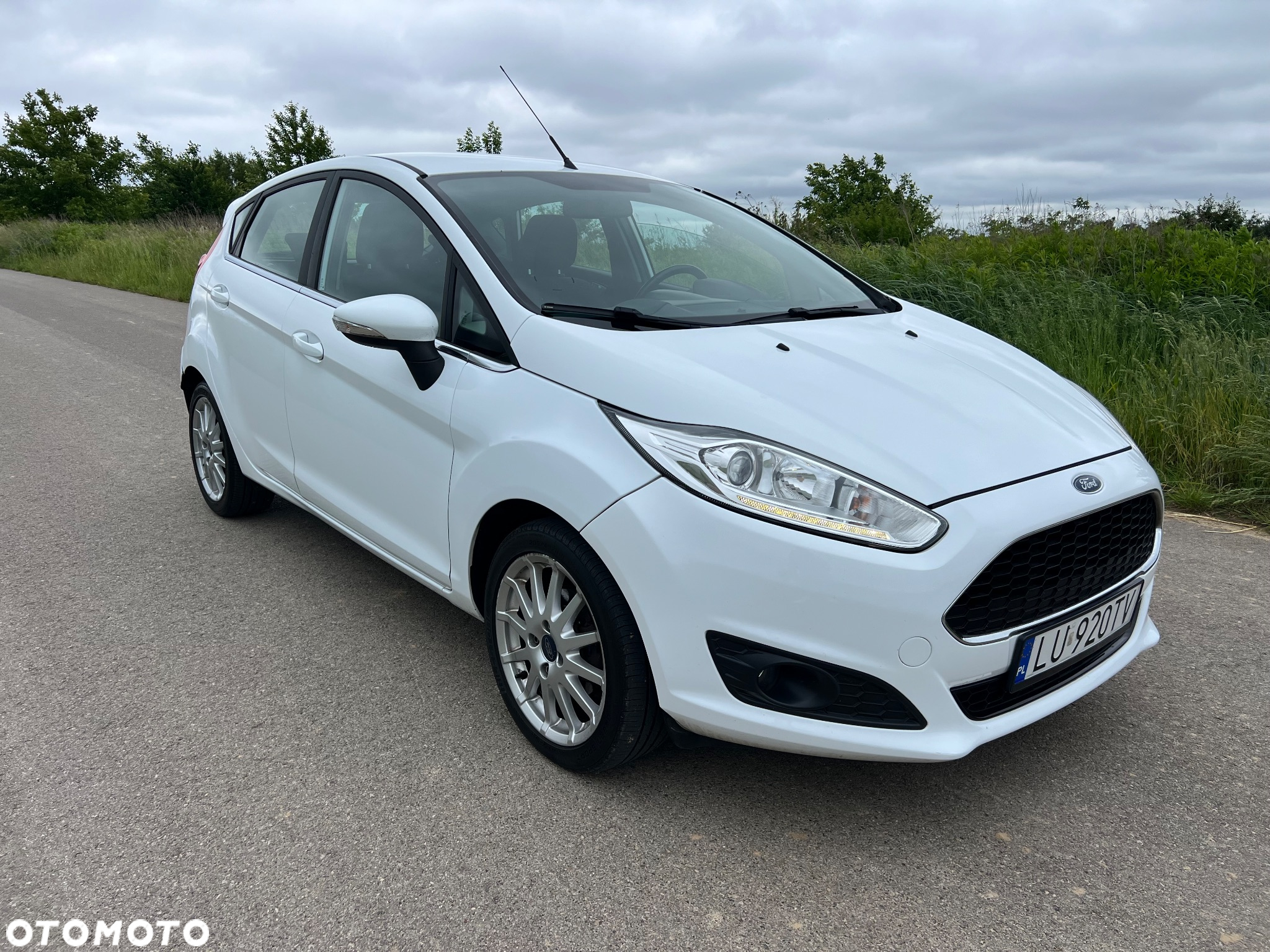 Ford Fiesta 1.0 EcoBoost S&S TITANIUM - 8
