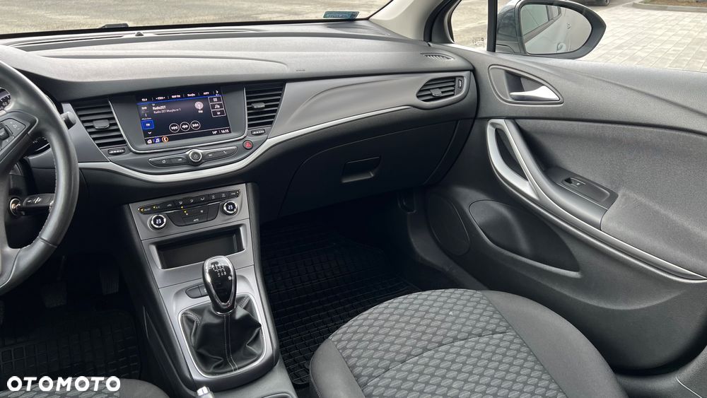 Opel Astra 1.2 T Edition S&S - 12