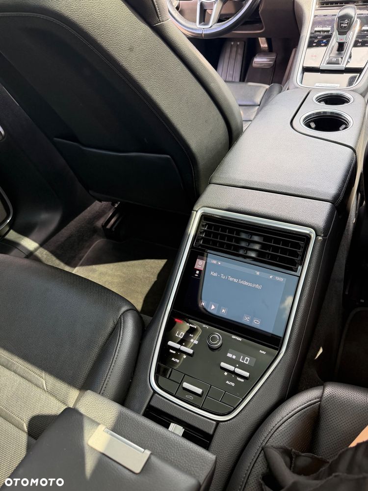 Porsche Panamera 4 Executive - 27