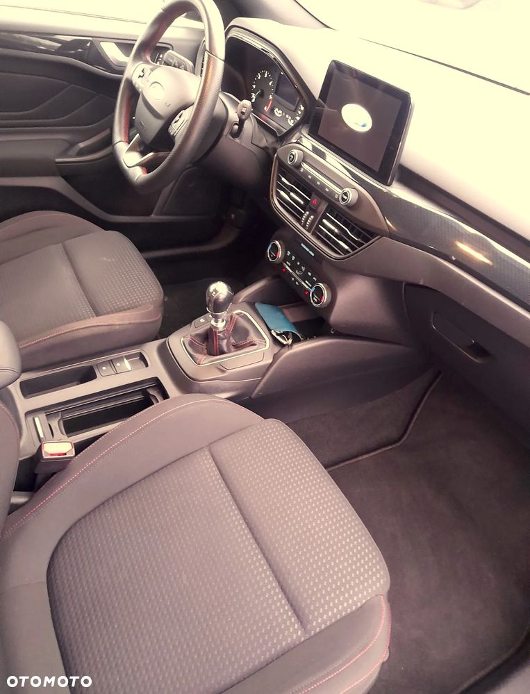 Ford Focus 1.5 EcoBlue STart-Stopp-System TREND - 33