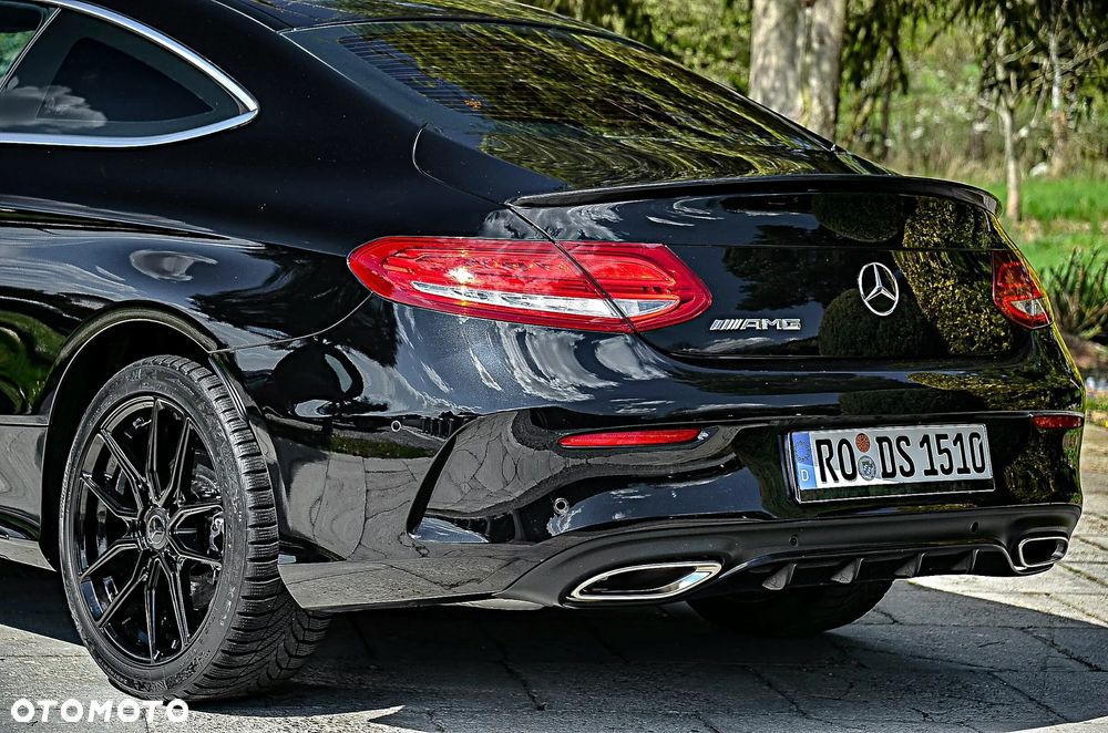 Mercedes-Benz Klasa C 180 7G-TRONIC AMG Line - 15