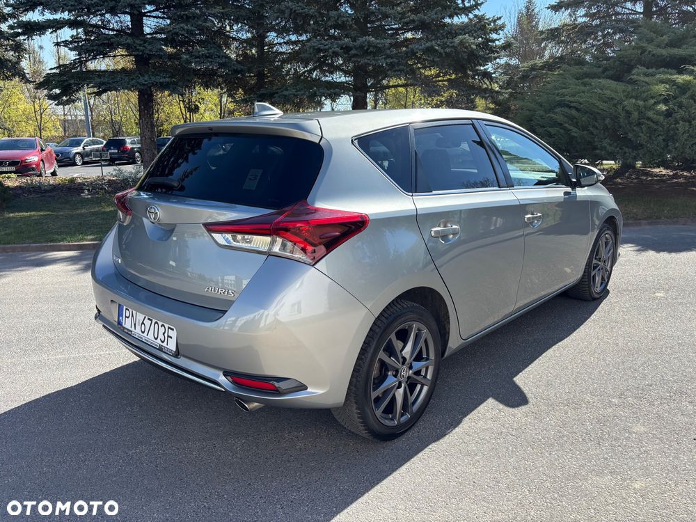 Toyota Auris 1.2 Turbo Executive - 30