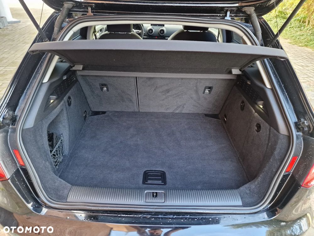 Audi A3 Sportback 2.0 TDI Attraction - 23
