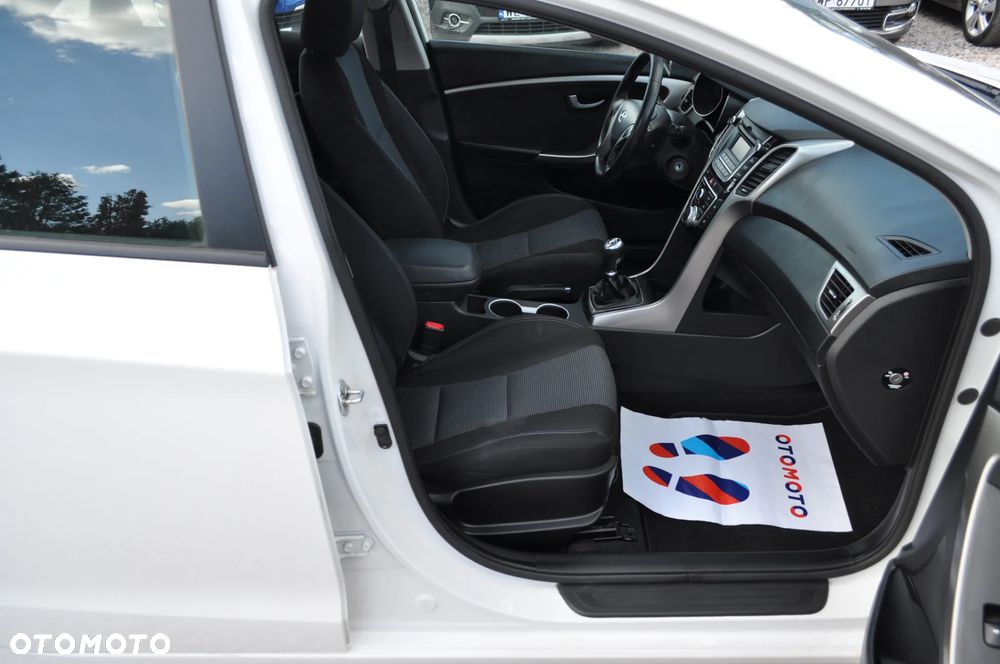 Hyundai i30 1.4 Fifa World Cup Edition - 14