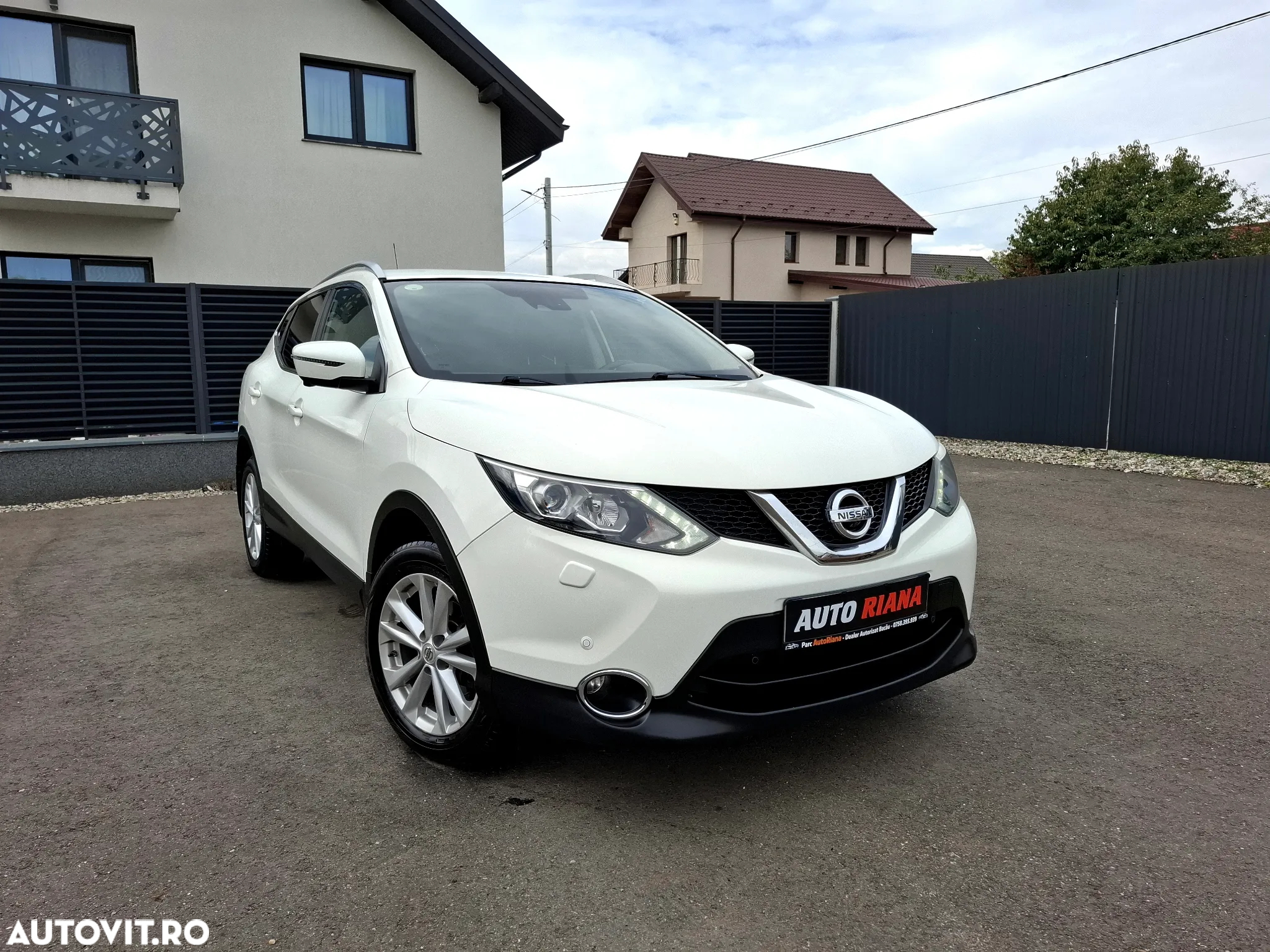 Nissan Qashqai 1.6 DCI ALL-MODE 4x4i TEKNA - 2